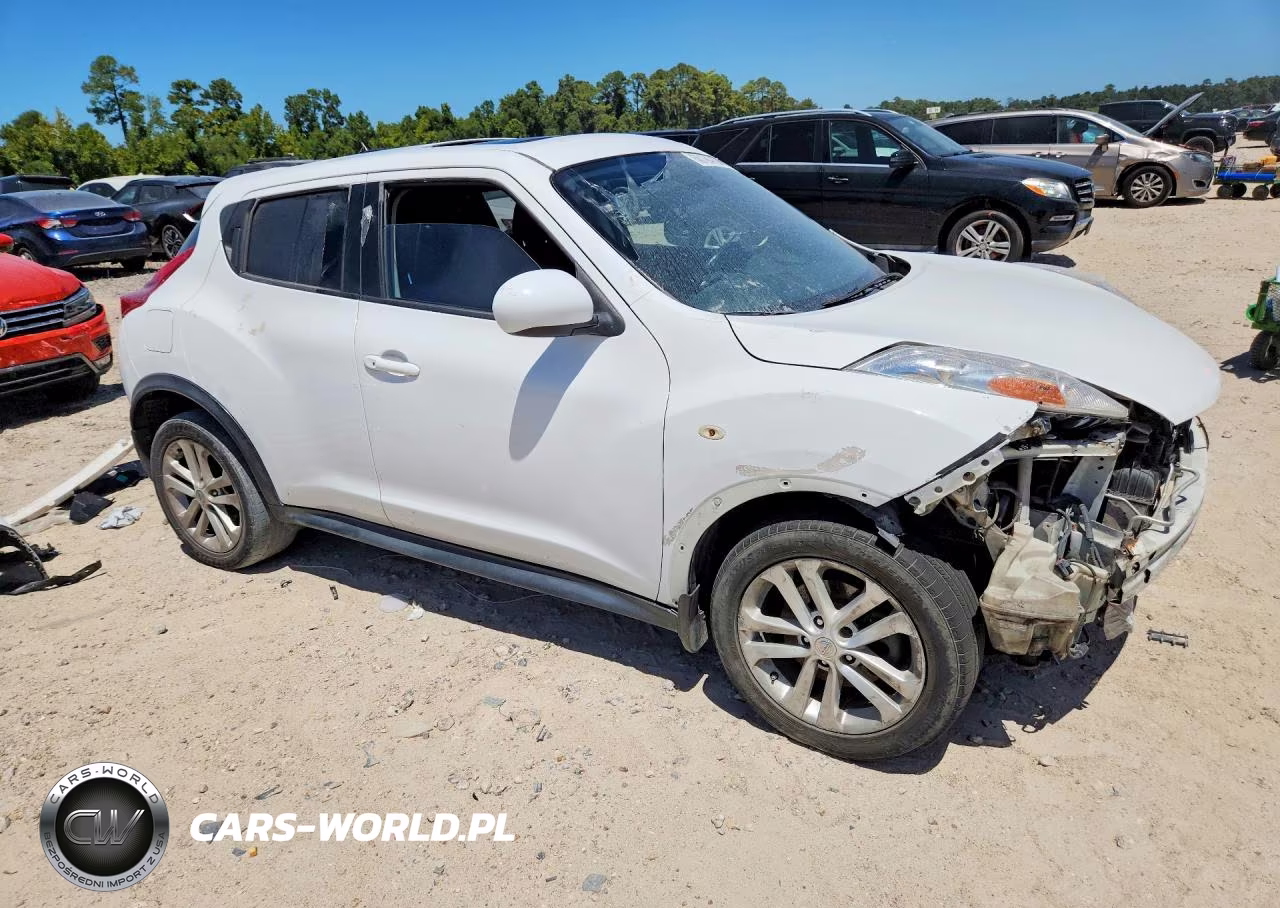 2013 Nissan Juke S VIN:JN8AF5MR2DT223867 - 4