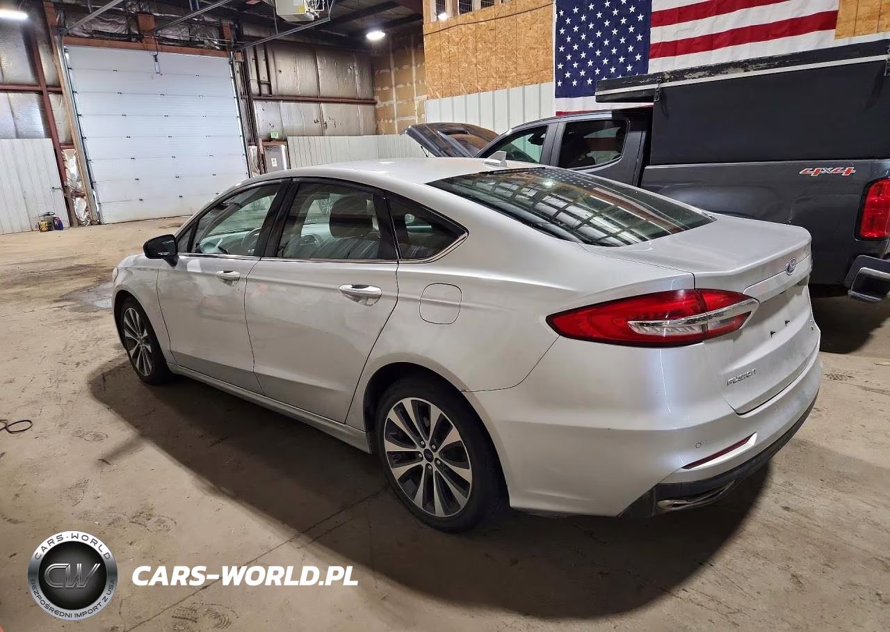 2019 Ford Fusion Se VIN:3FA6P0T91KR261131 - 2
