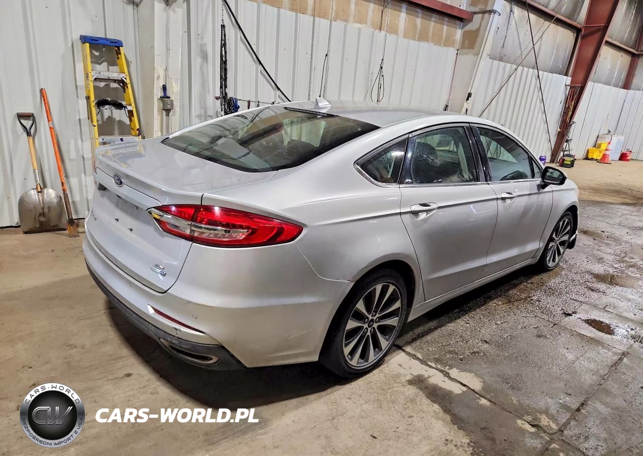2019 Ford Fusion Se VIN:3FA6P0T91KR261131 - 3