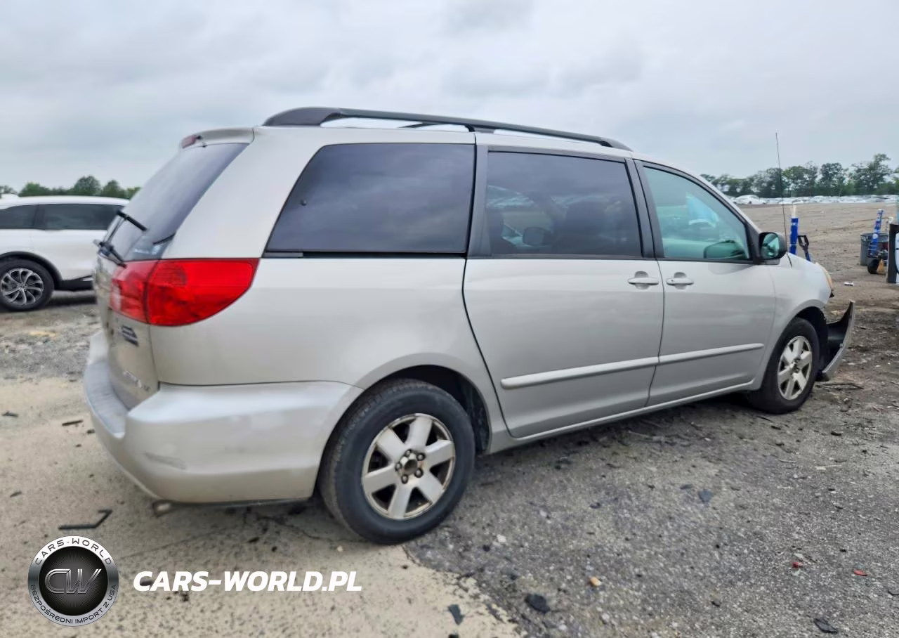2007 Toyota Sienna Le 8-Passenger VIN:5TDZK23C17S070715 - 3