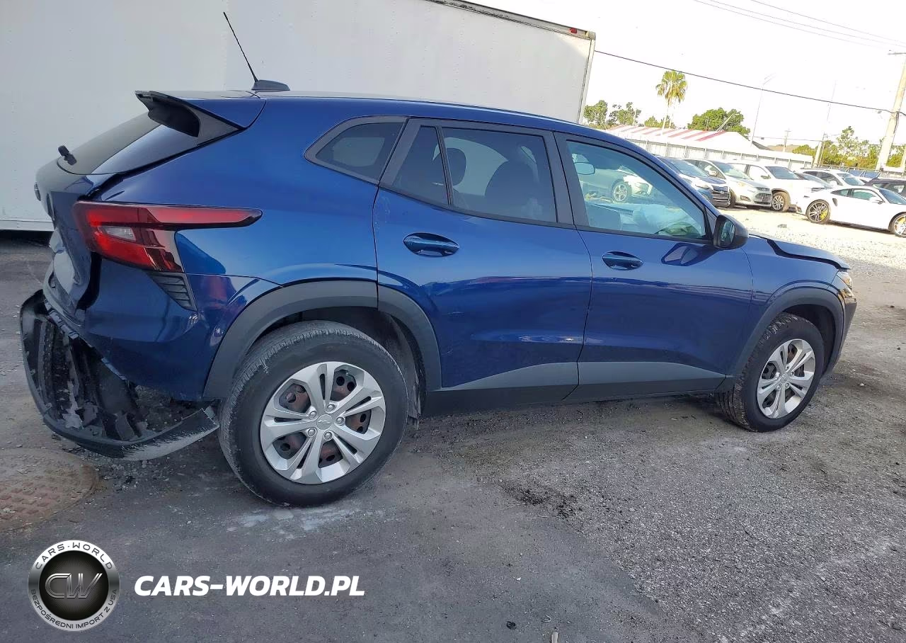 2024 Chevrolet Trax Ls VIN:KL77LFE29RC065828 - 3