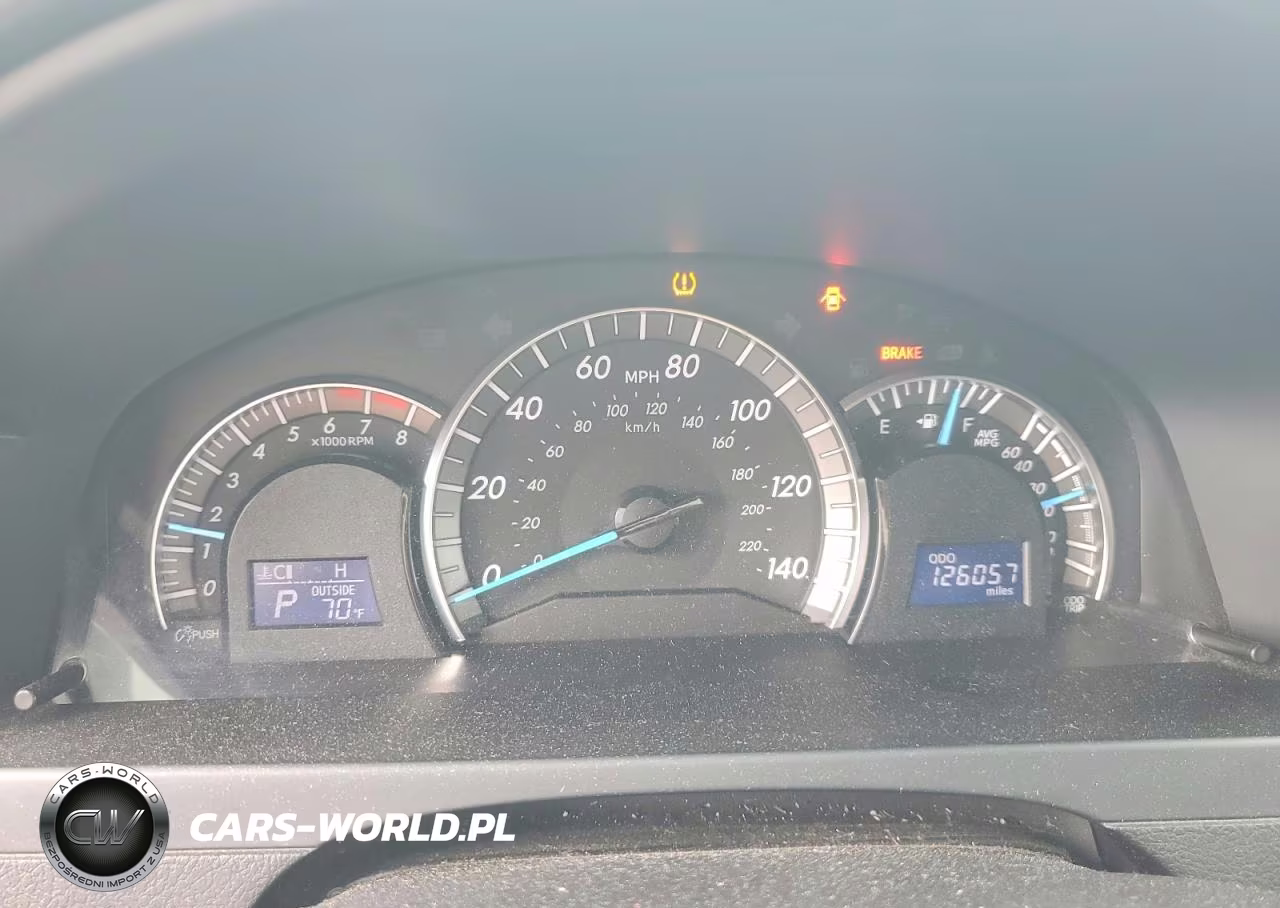 2014 Toyota Camry Se VIN:4T1BF1FK5EU816168 - 9