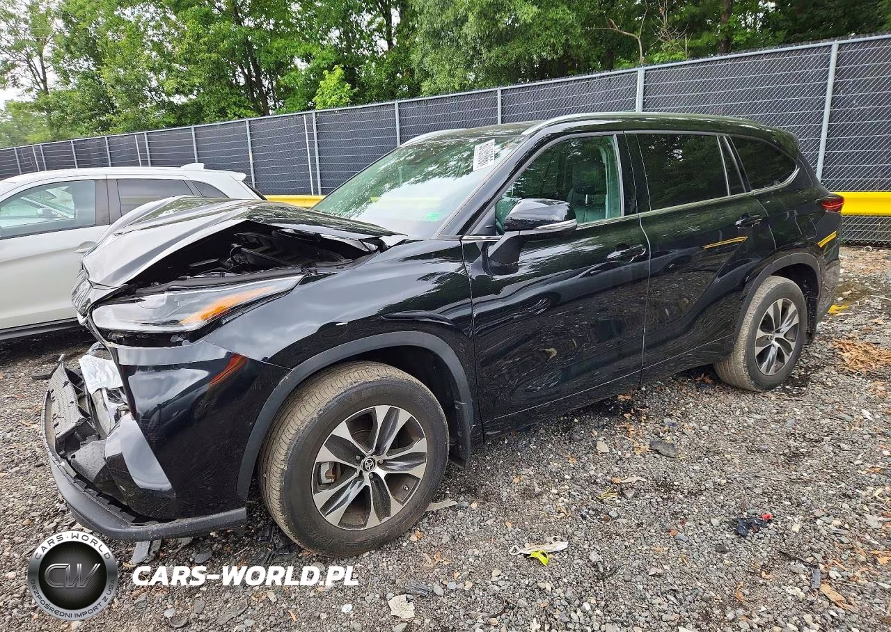 2021 Toyota Highlander Xle – zdjęcie 1 z 13