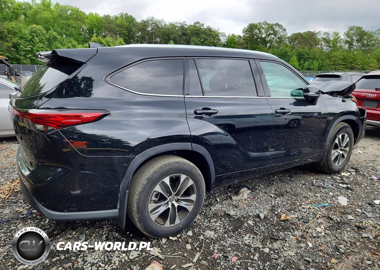 2021 Toyota Highlander Xle VIN:5TDGZRBH7MS123986 - 3