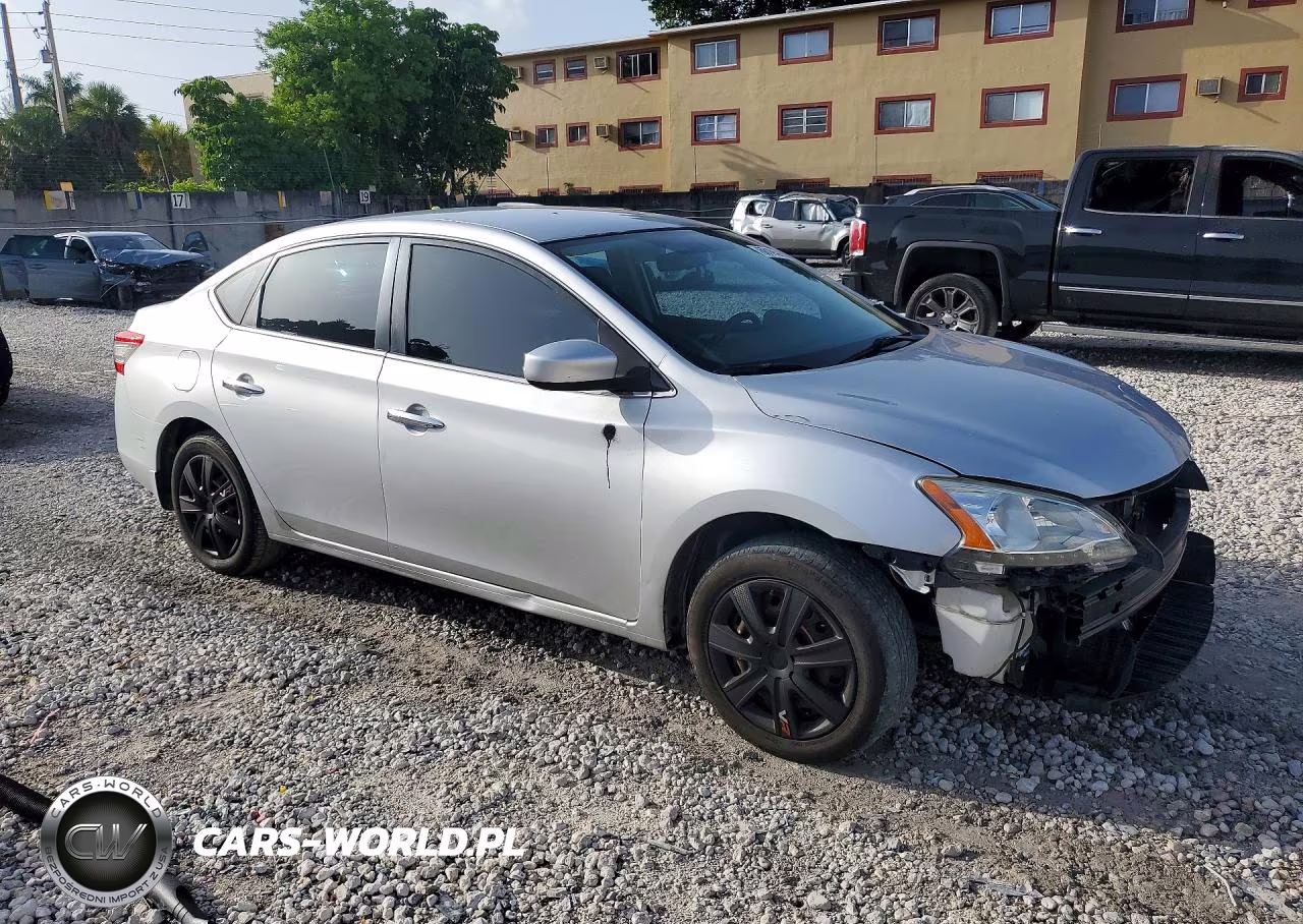 2015 Nissan Sentra S VIN:3N1AB7AP9FY312600 - 4