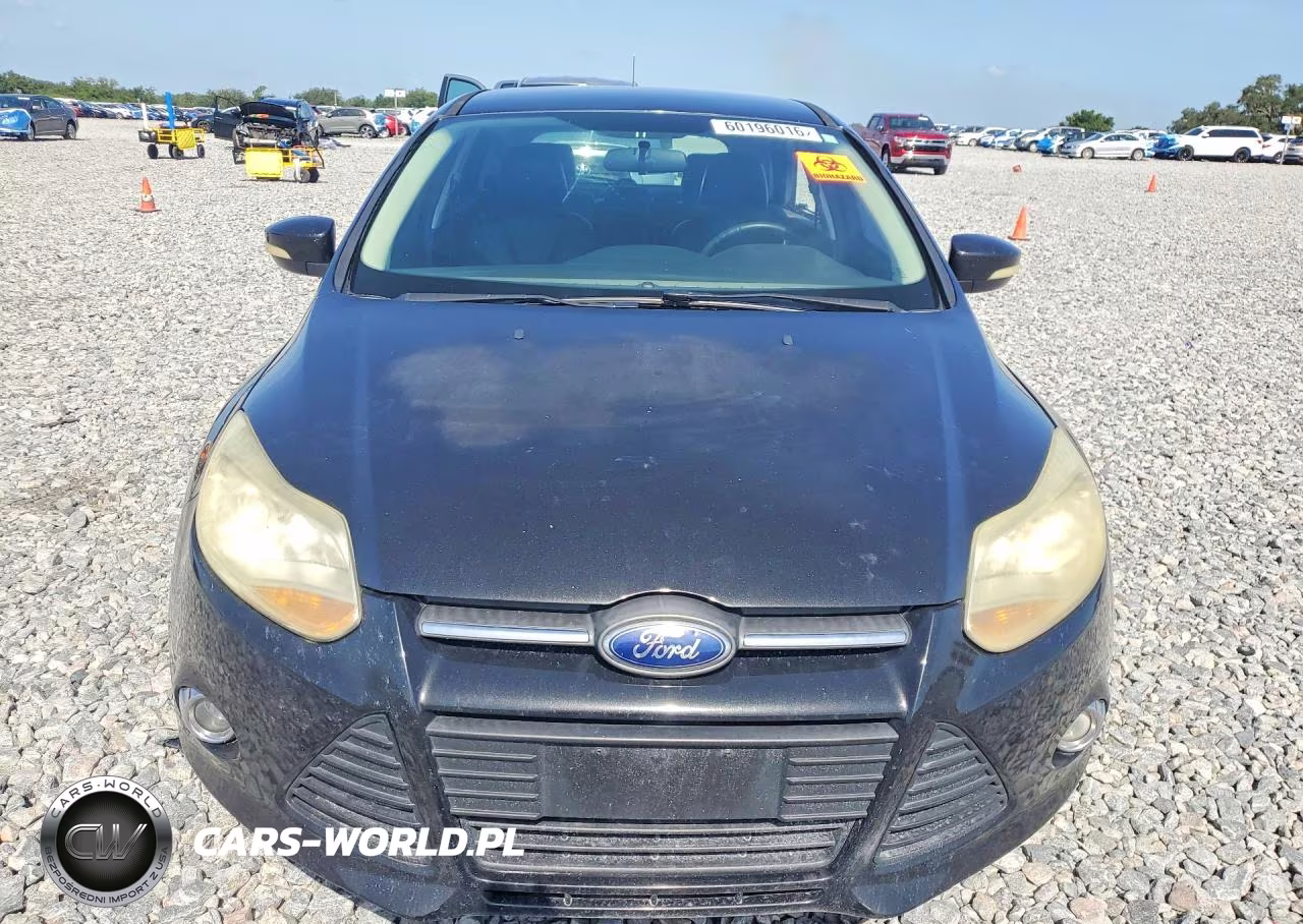 2014 Ford Focus Se VIN:1FADP3K22EL313883 - 5