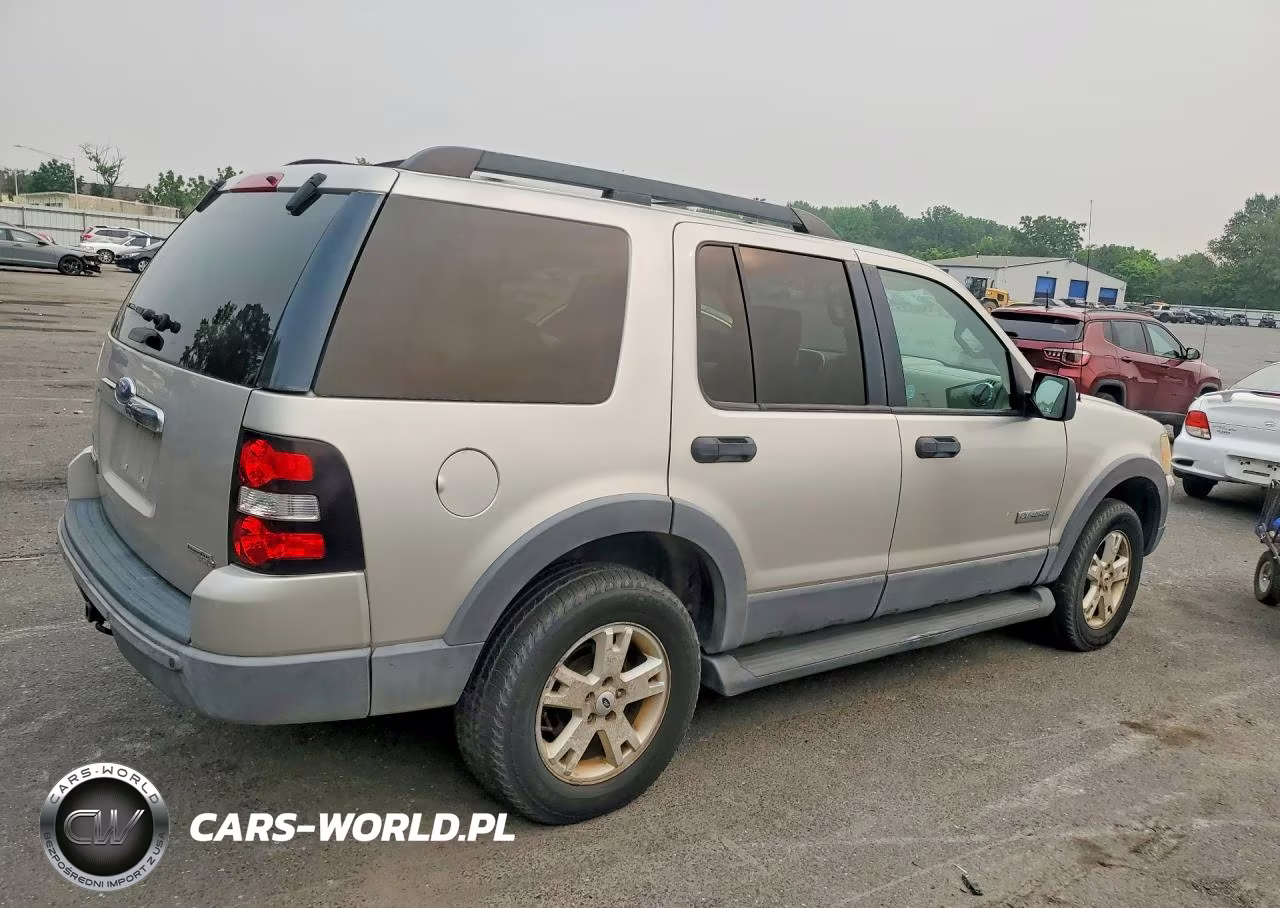 2006 Ford Explorer Xlt VIN:1FMEU73E96UA28595 - 3