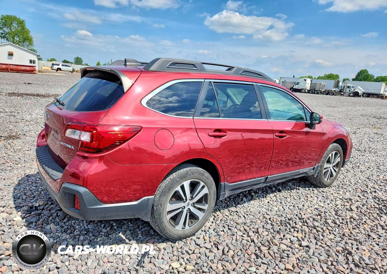 2018 Subaru Outback 2.5I Limited VIN:4S4BSANC5J3385482 - 3