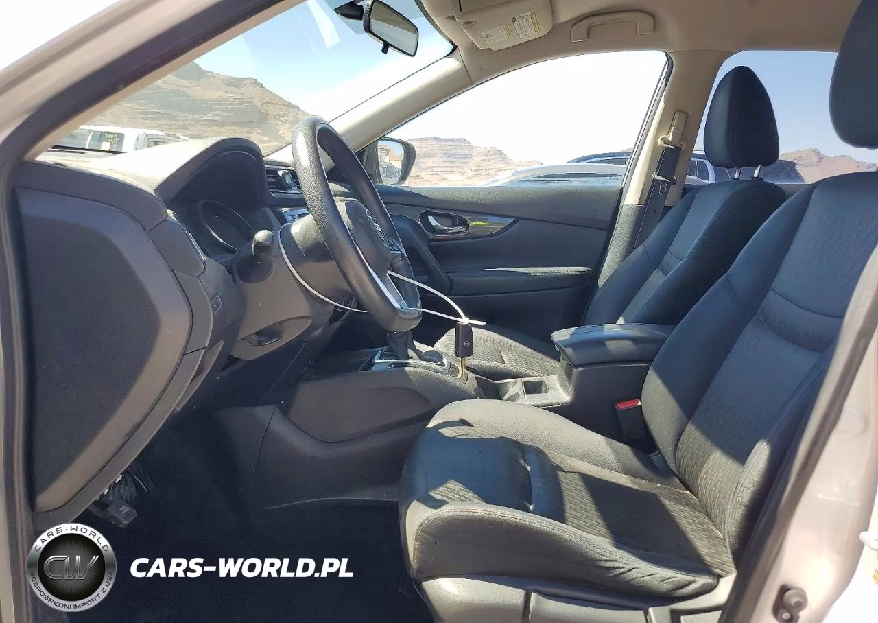 2017 Nissan Rogue S VIN:JN8AT2MV3HW260256 - 7