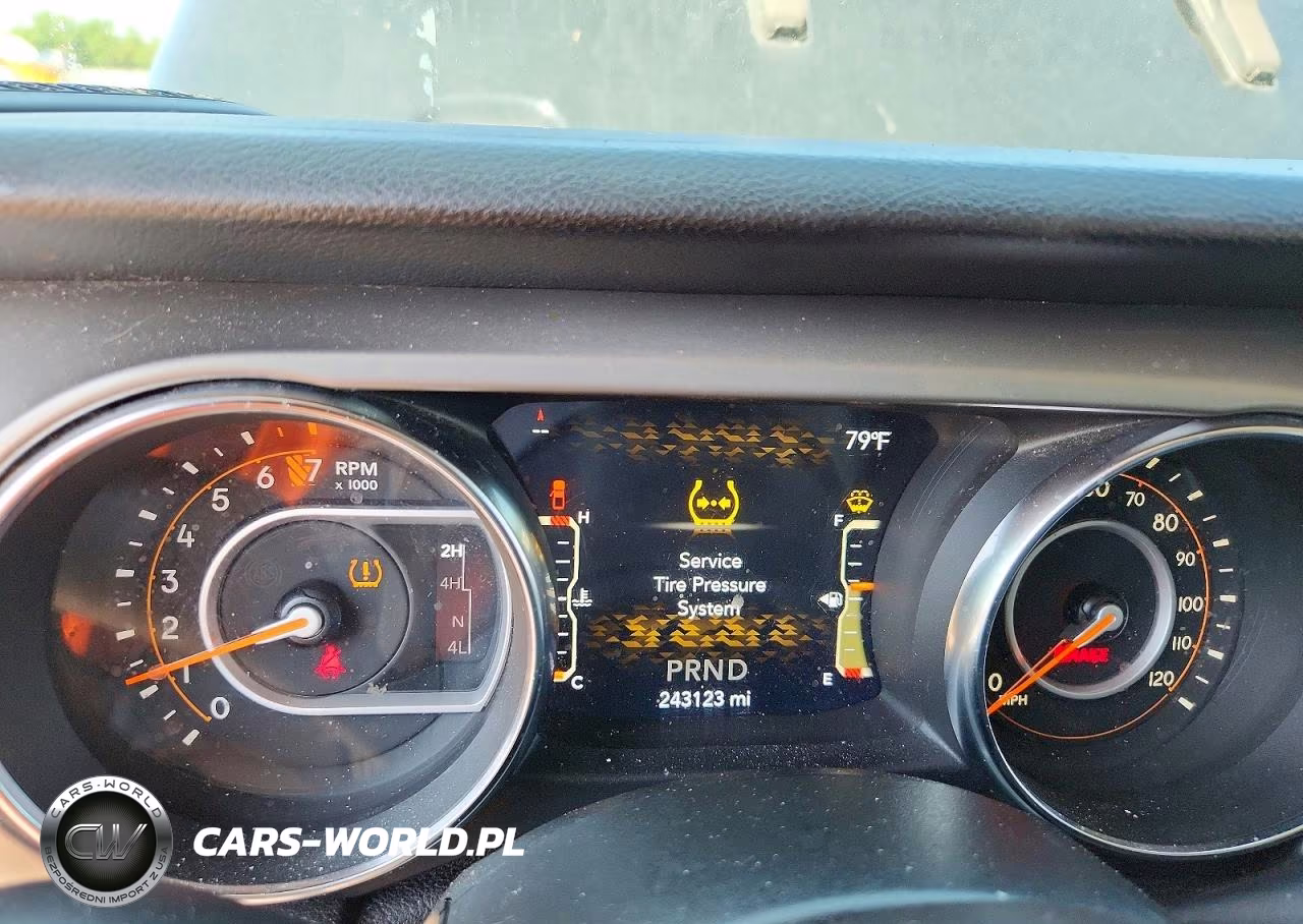 2020 Jeep Gladiator Sport VIN:1C6JJTAG7LL108317 - 9