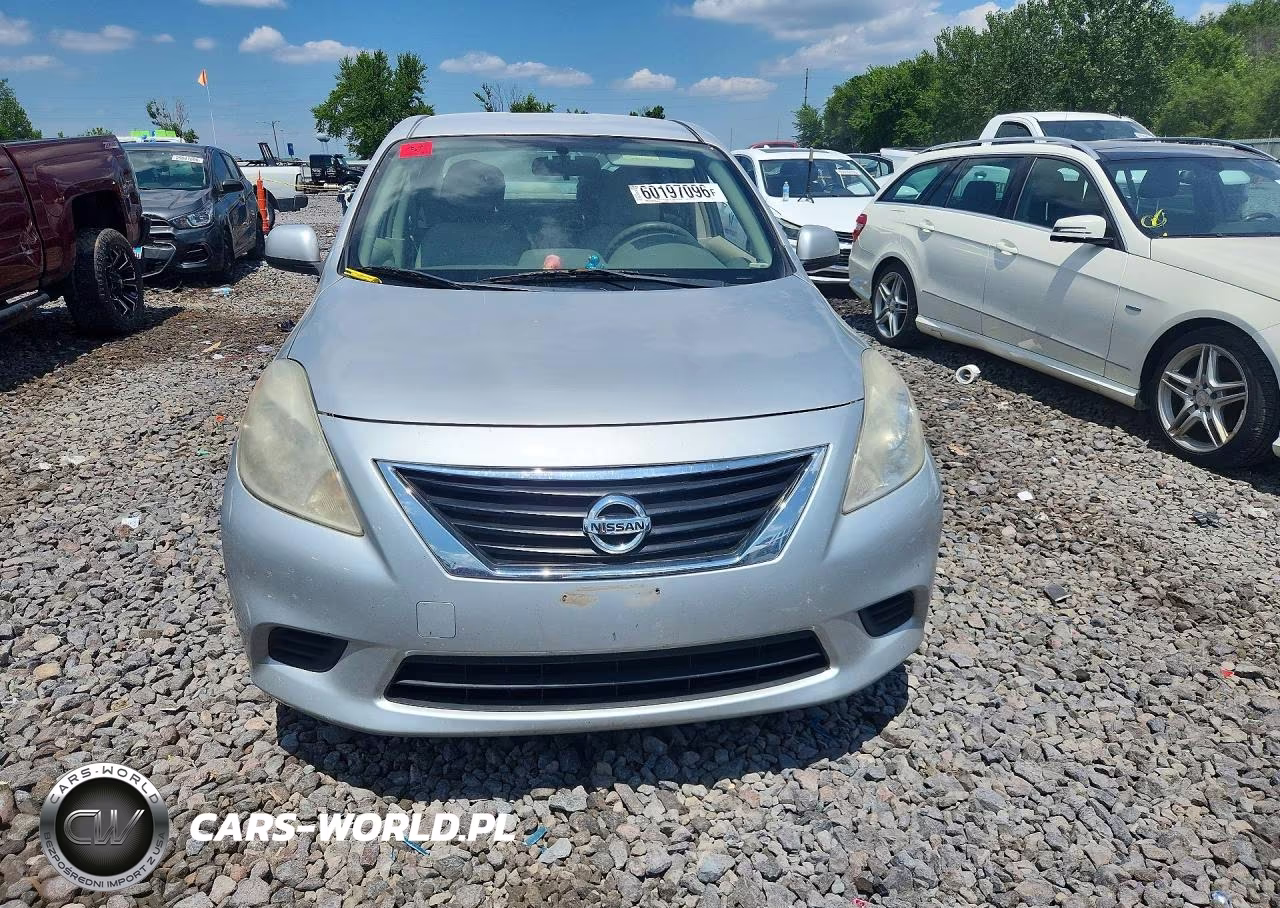 2012 Nissan Versa VIN:3N1CN7AP5CL817431 - 5