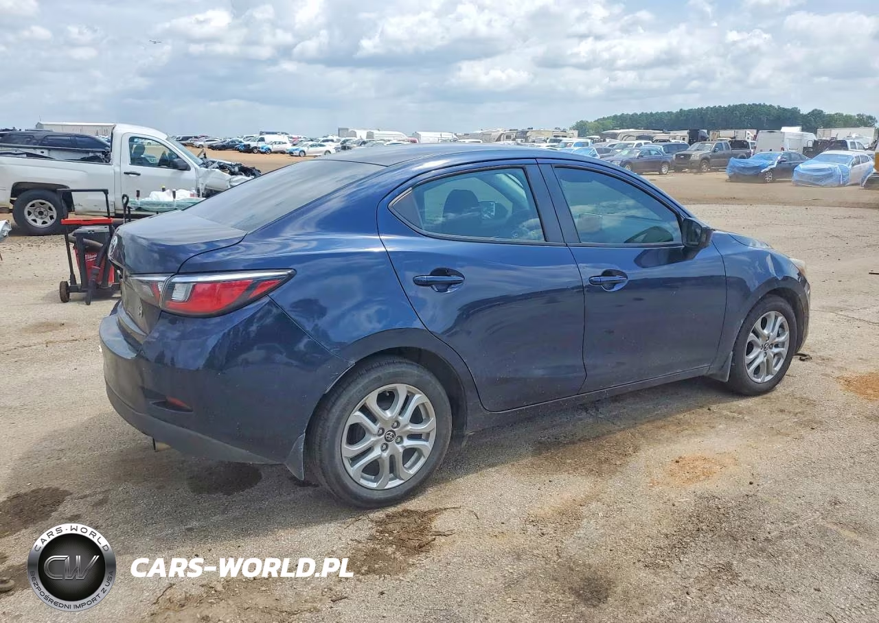 2018 Toyota Yaris Ia Base VIN:3MYDLBYV2JY300376 - 3