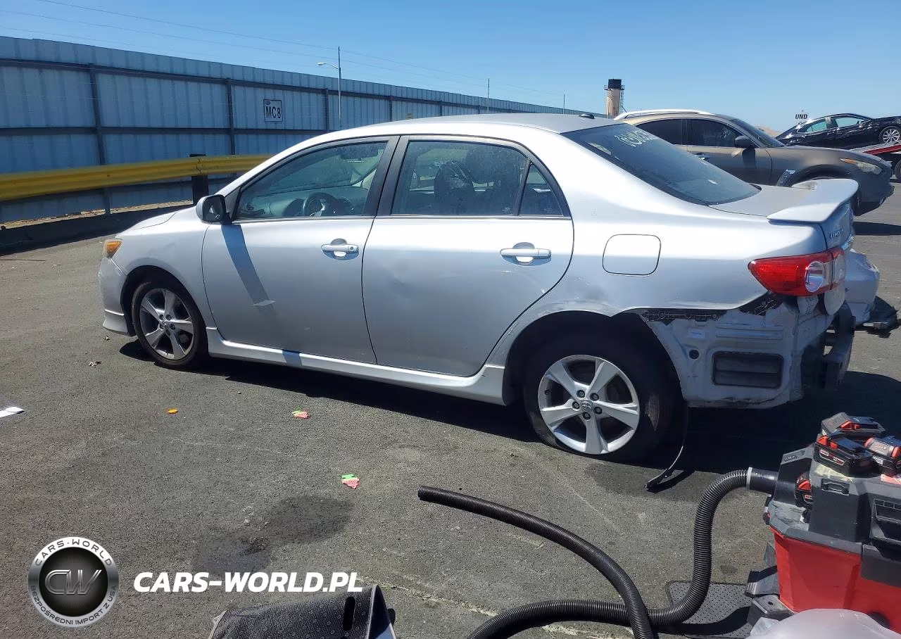 2011 Toyota Corolla S VIN:2T1BU4EE2BC590199 - 2