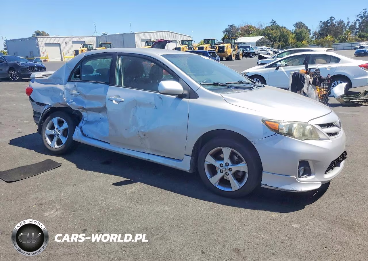 2011 Toyota Corolla S VIN:2T1BU4EE2BC590199 - 4