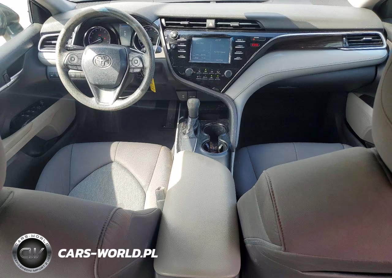 2018 Toyota Camry Le VIN:4T1B11HK9JU653658 - 8
