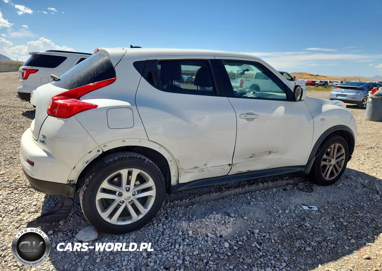 2013 Nissan Juke S VIN:JN8AF5MR6DT218803 - 3