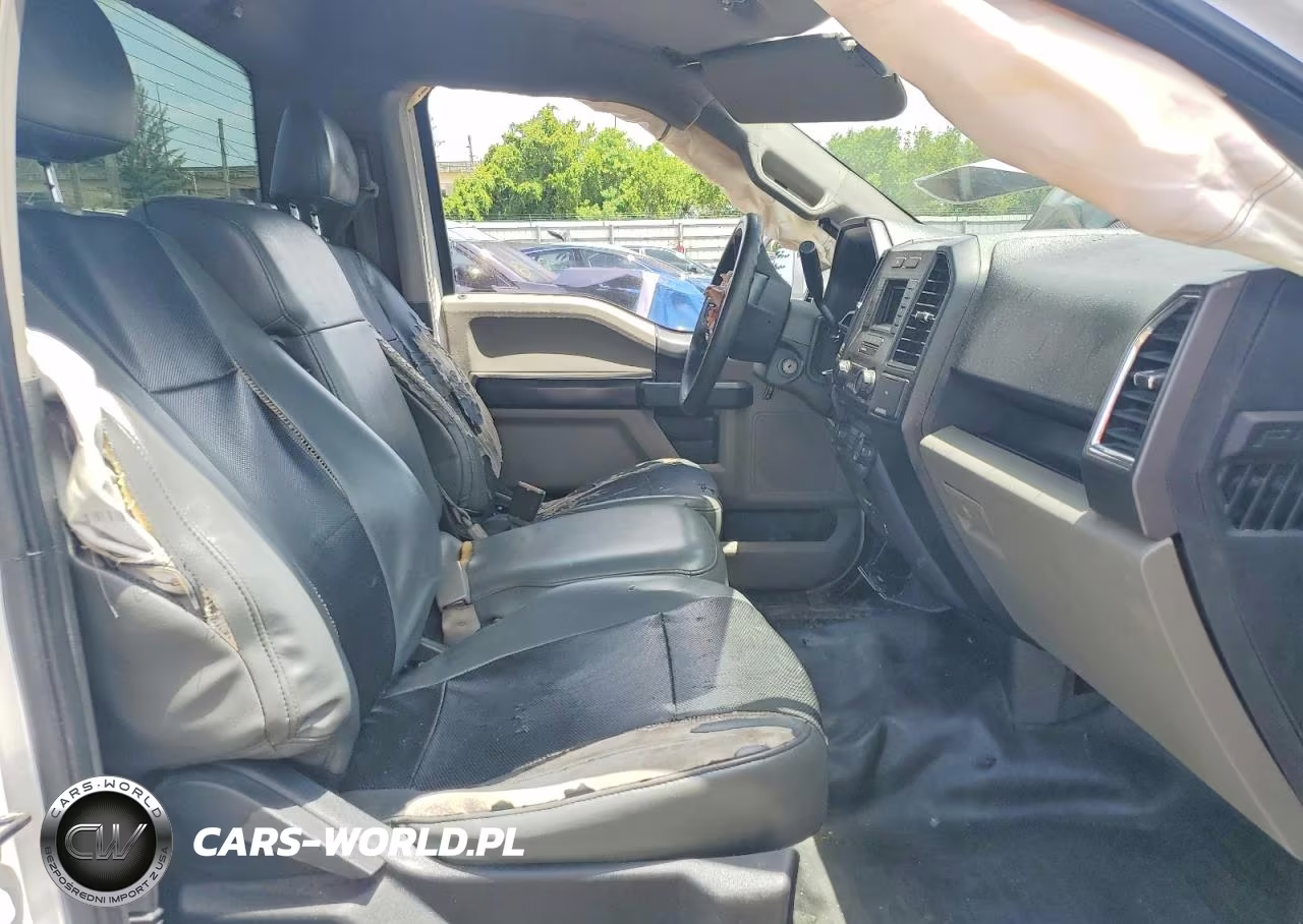 2016 Ford F150 VIN:1FTMF1C87GFB34860 - 10