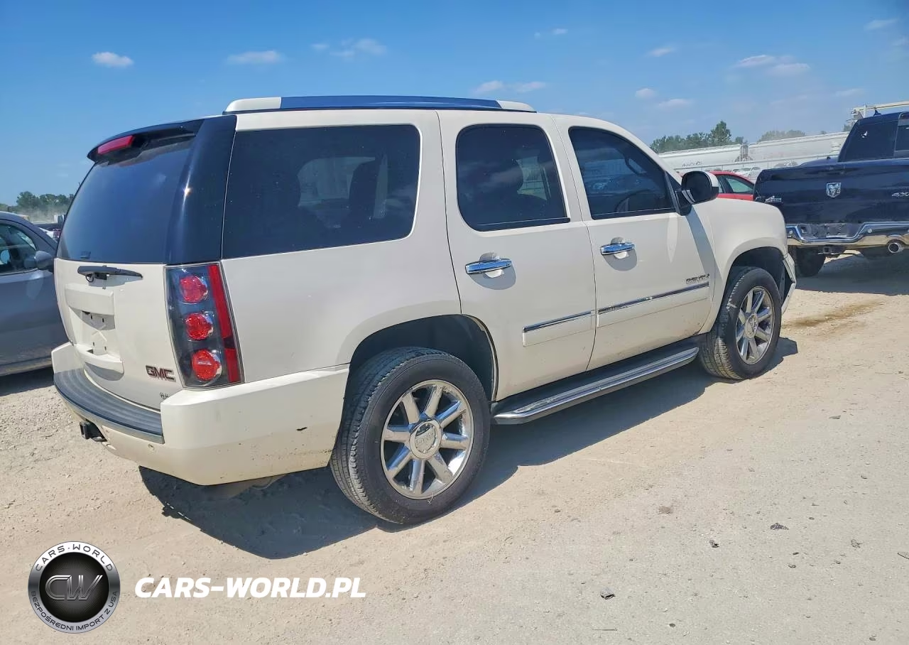 2013 GMC Yukon Denali VIN:1GKS2EEF4DR236931 - 3