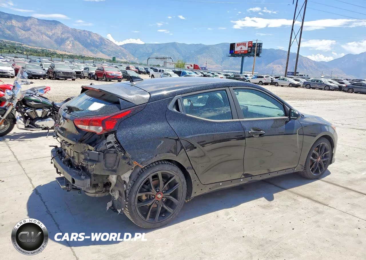 2020 Hyundai Veloster Turbo R-Spec VIN:KMHTH6AB4LU021872 - 3