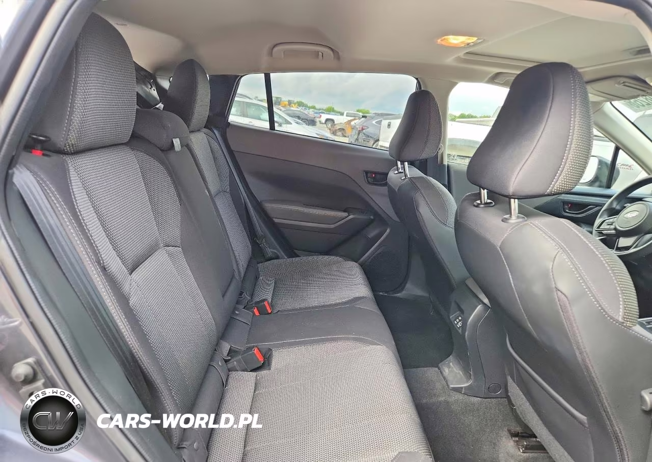 2024 Subaru Crosstrek Premium VIN:JF2GUADC4R8909310 - 11