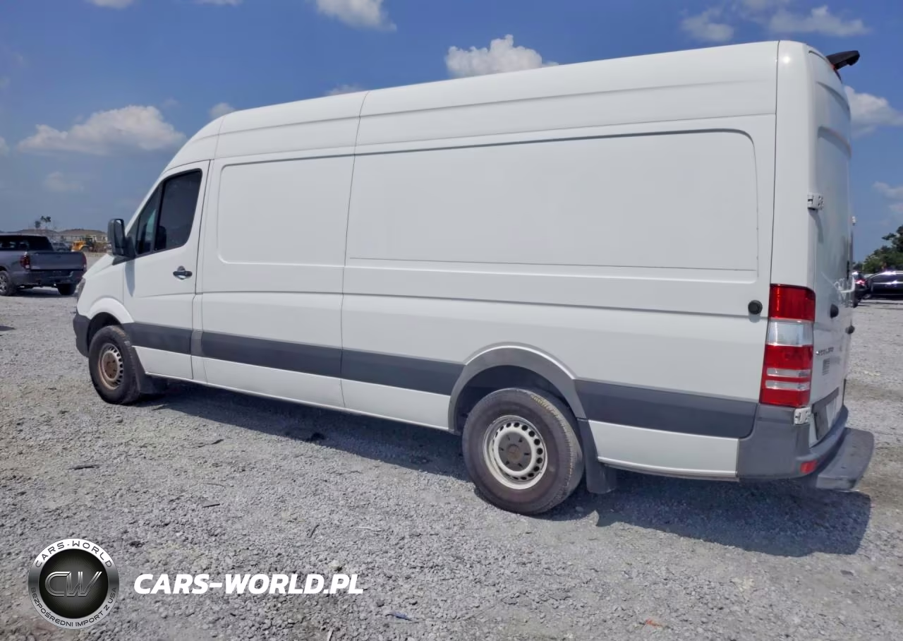 2018 Mercedes-Benz Sprinter 2500 Delivery Van VIN:WD3PE8CD1JP583520 - 2