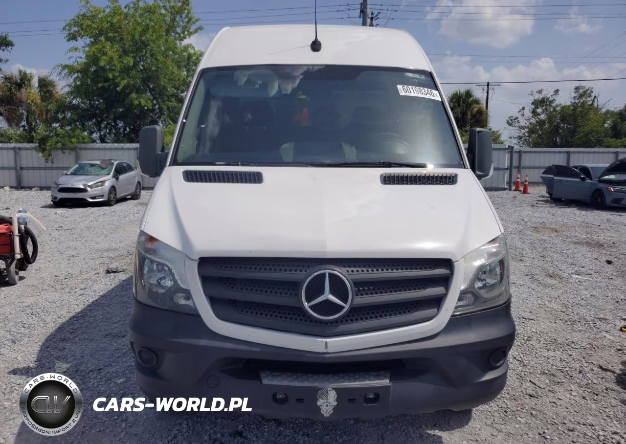 2018 Mercedes-Benz Sprinter 2500 Delivery Van VIN:WD3PE8CD1JP583520 - 5