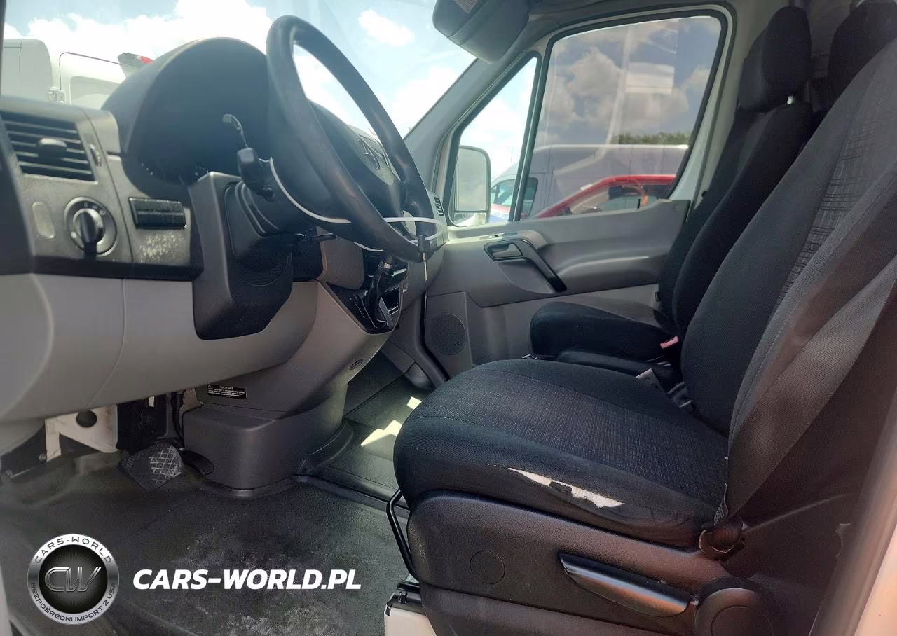 2018 Mercedes-Benz Sprinter 2500 Delivery Van VIN:WD3PE8CD1JP583520 - 7