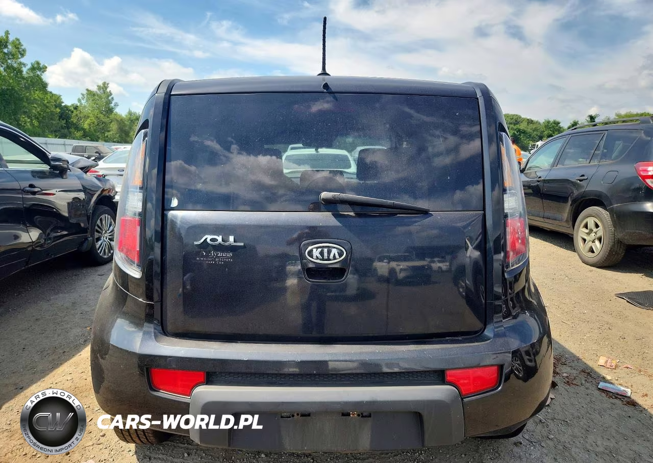 2011 Kia Soul + VIN:KNDJT2A22B7258666 - 6