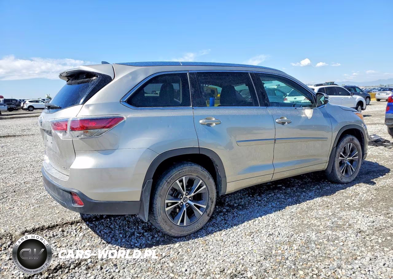 2016 Toyota Highlander Xle VIN:5TDJKRFH4GS338198 - 3