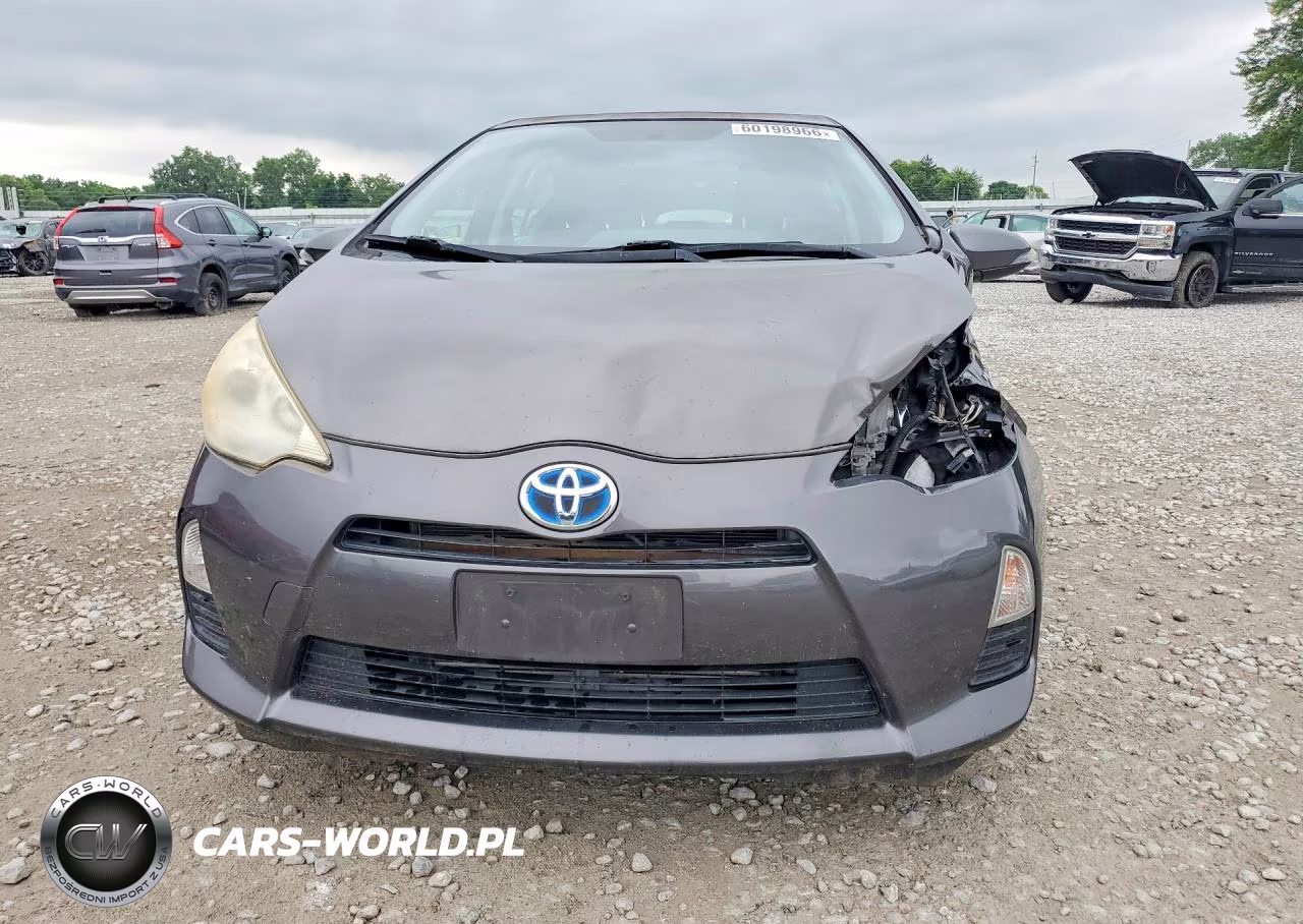 2012 Toyota Prius C Two VIN:JTDKDTB31C1506019 - 5