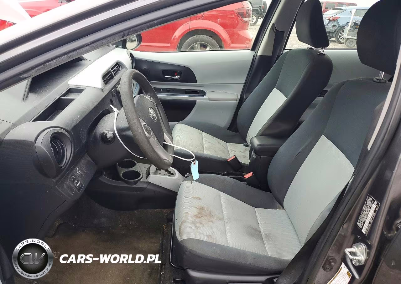2012 Toyota Prius C Two VIN:JTDKDTB31C1506019 - 7