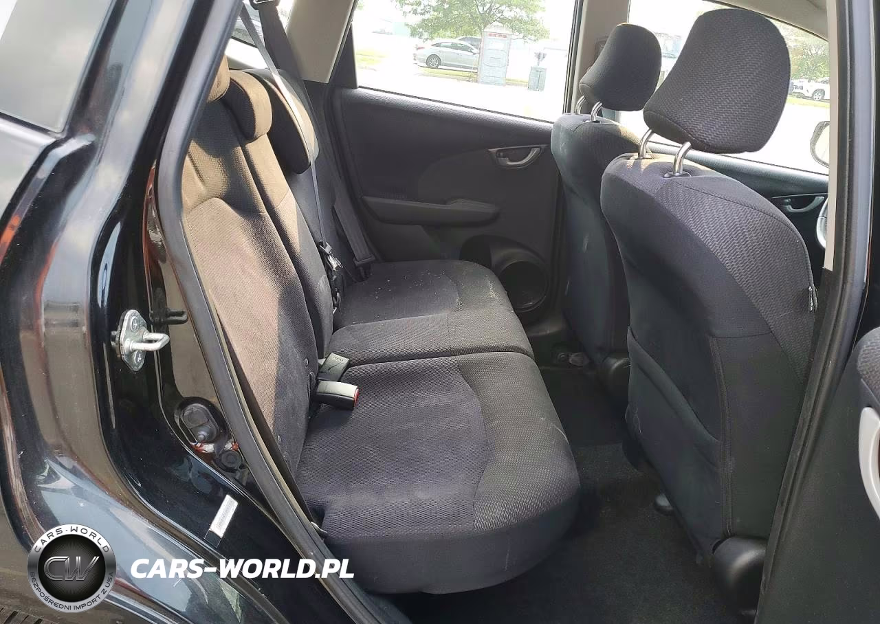 2013 Honda Fit Sport VIN:JHMGE8H5XDC001304 - 10