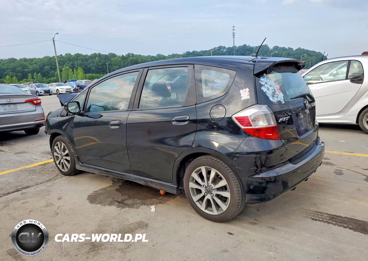 2013 Honda Fit Sport VIN:JHMGE8H5XDC001304 - 2