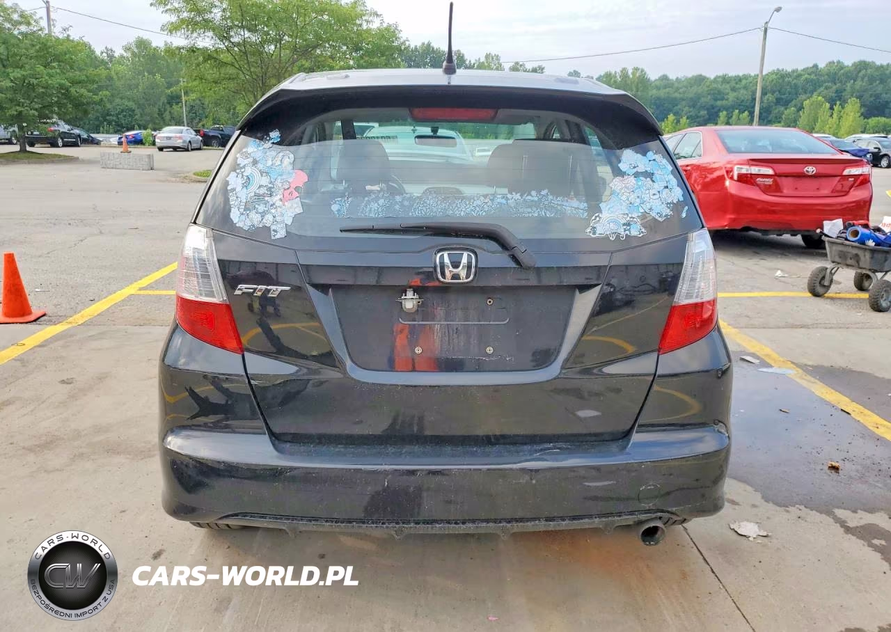 2013 Honda Fit Sport VIN:JHMGE8H5XDC001304 - 6