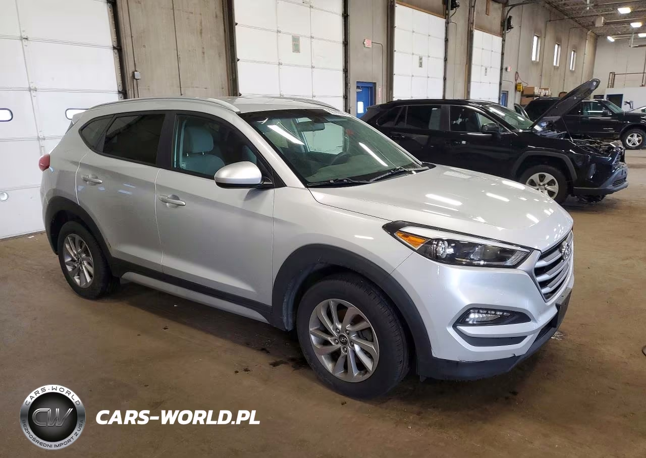 2018 Hyundai Tucson Sel VIN:KM8J3CA49JU666987 - 4