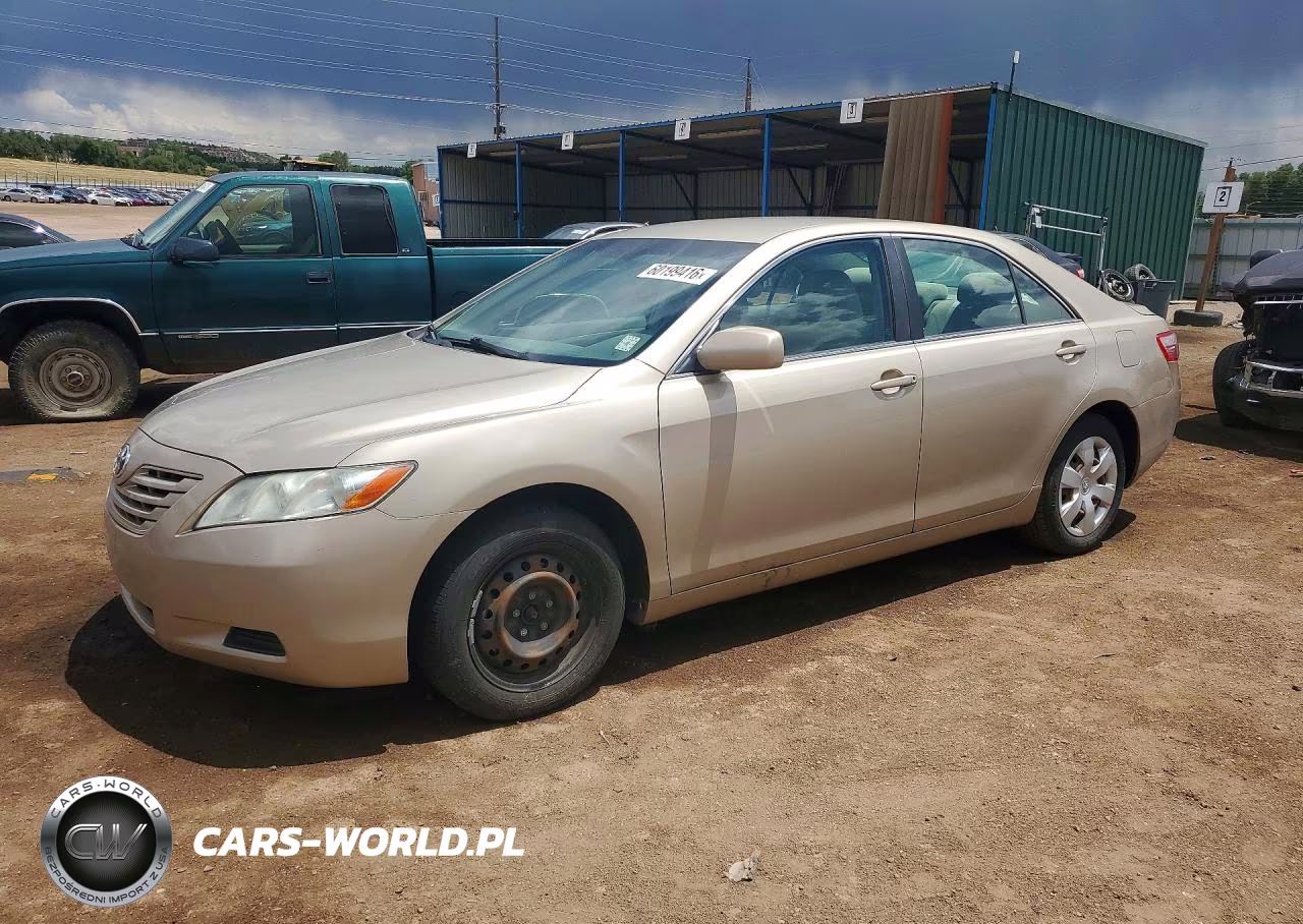2009 Toyota Camry Le – zdjęcie 1 z 12