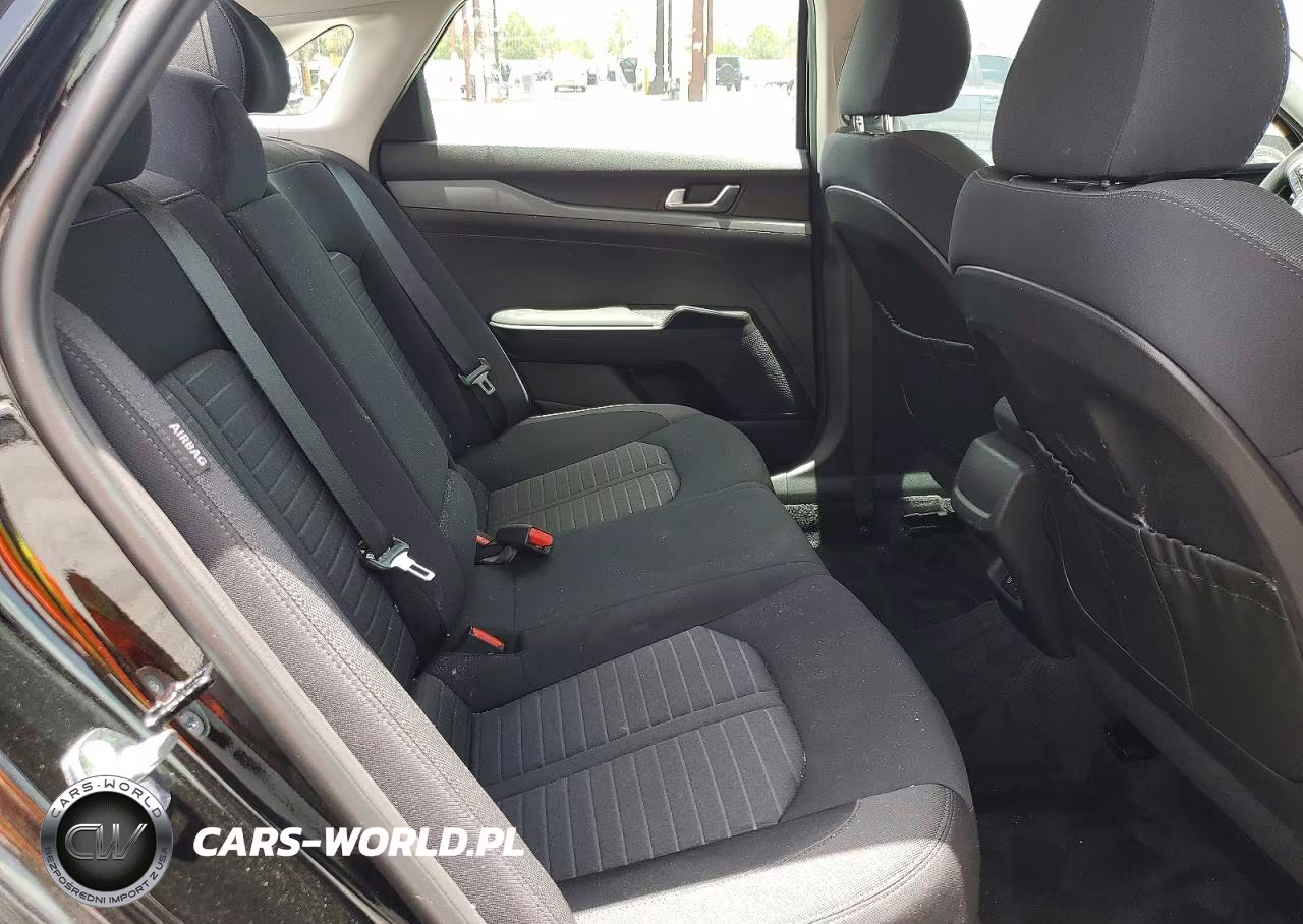 2026 Kia K5 Lxs VIN:KNAG24J7XT5480127 - 10