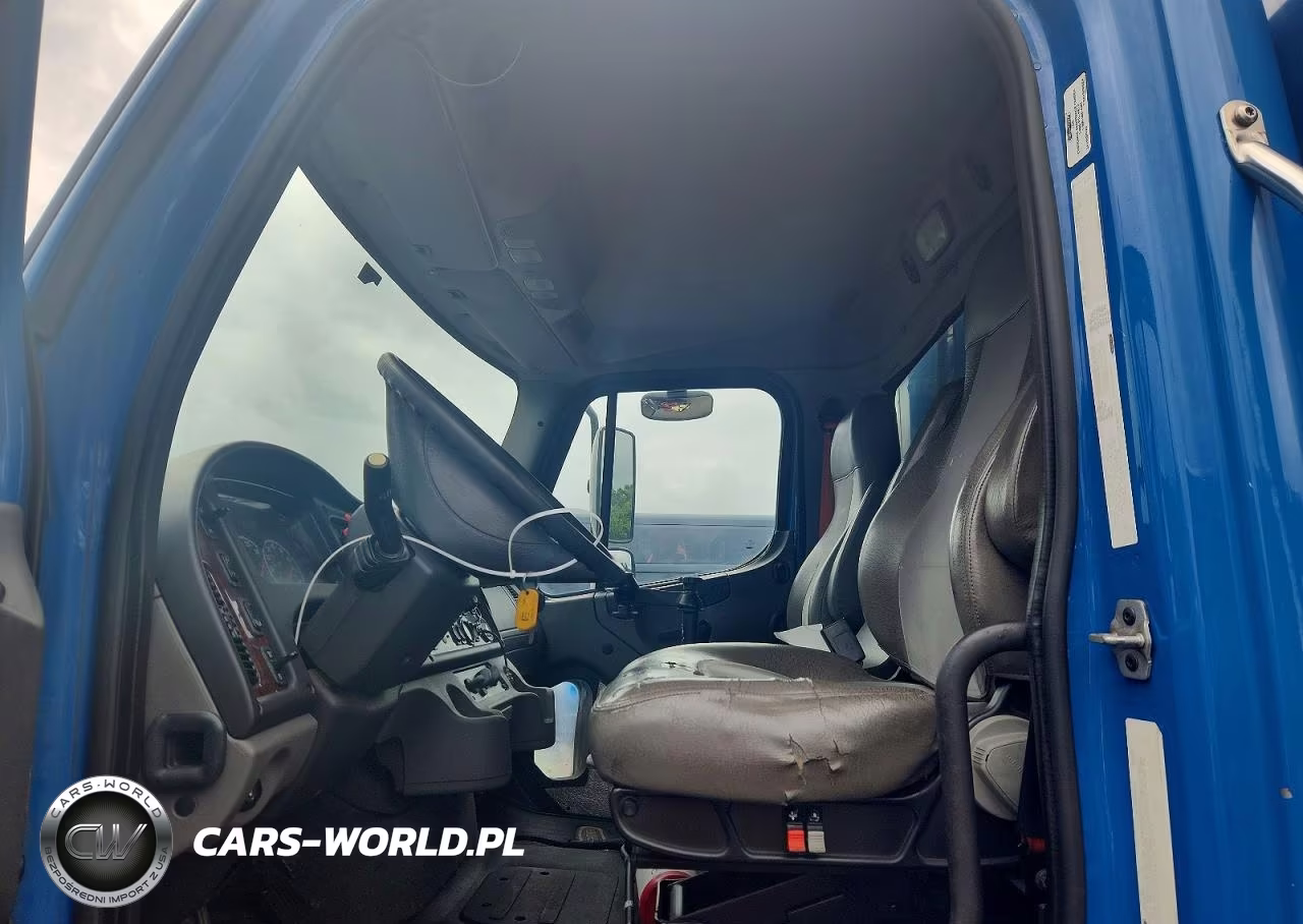 2012 Freightliner Business Class M2 Refrigerated Box Truck VIN:1FVHC5CY0CHBP9310 - 7