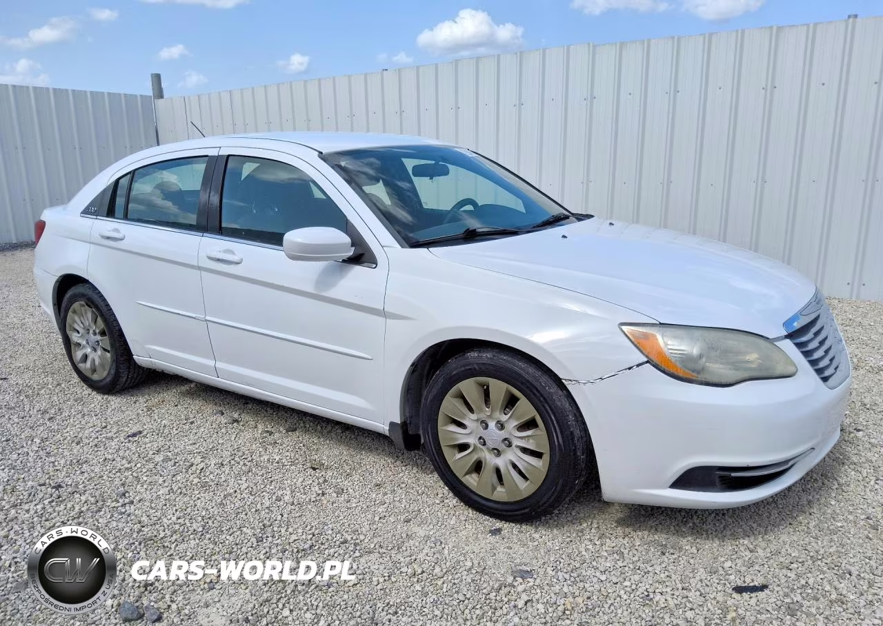 2012 Chrysler 200 Lx VIN:1C3CCBABXCN273247 - 4