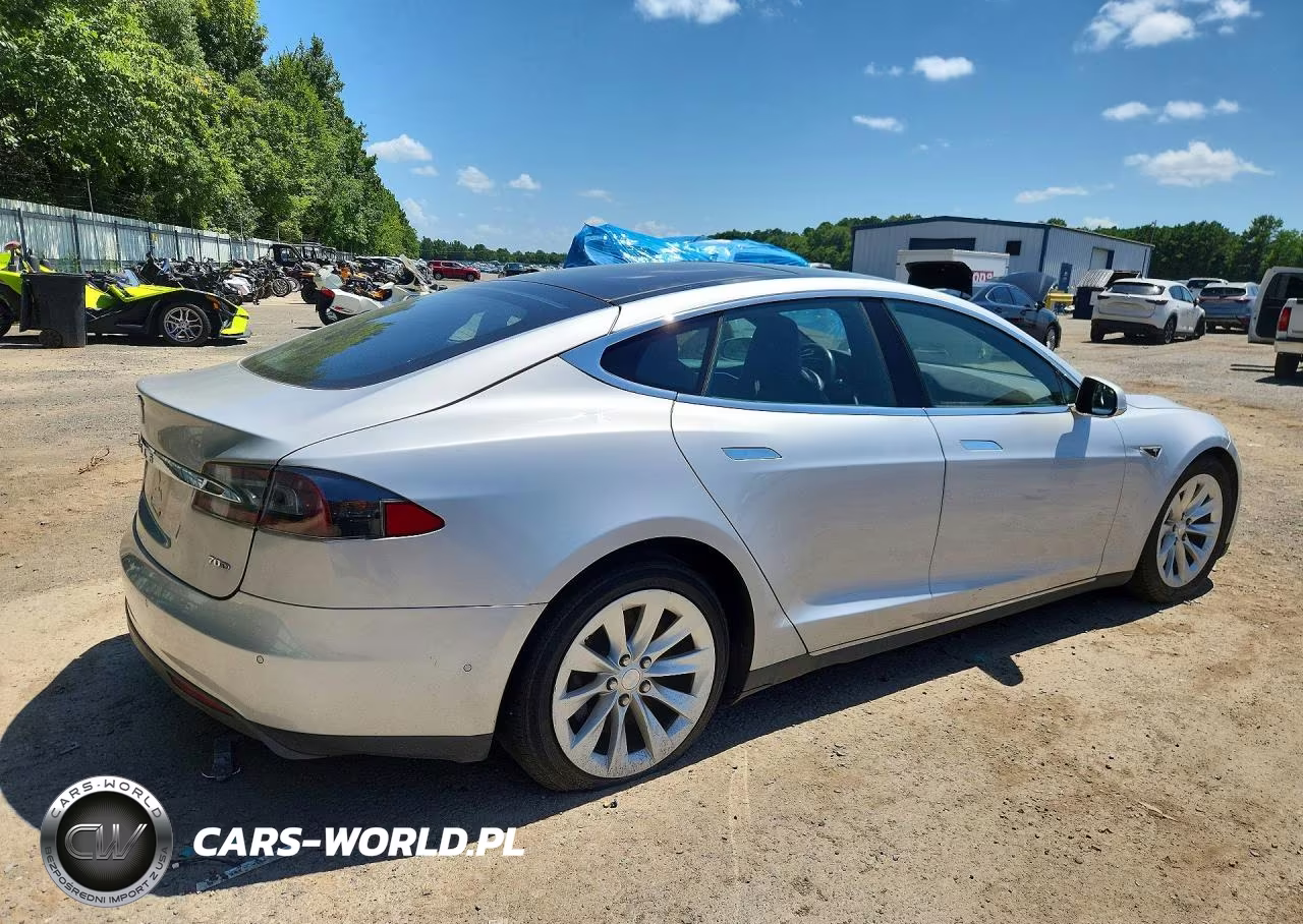 2016 Tesla Model S VIN:5YJSA1E2XGF123791 - 3