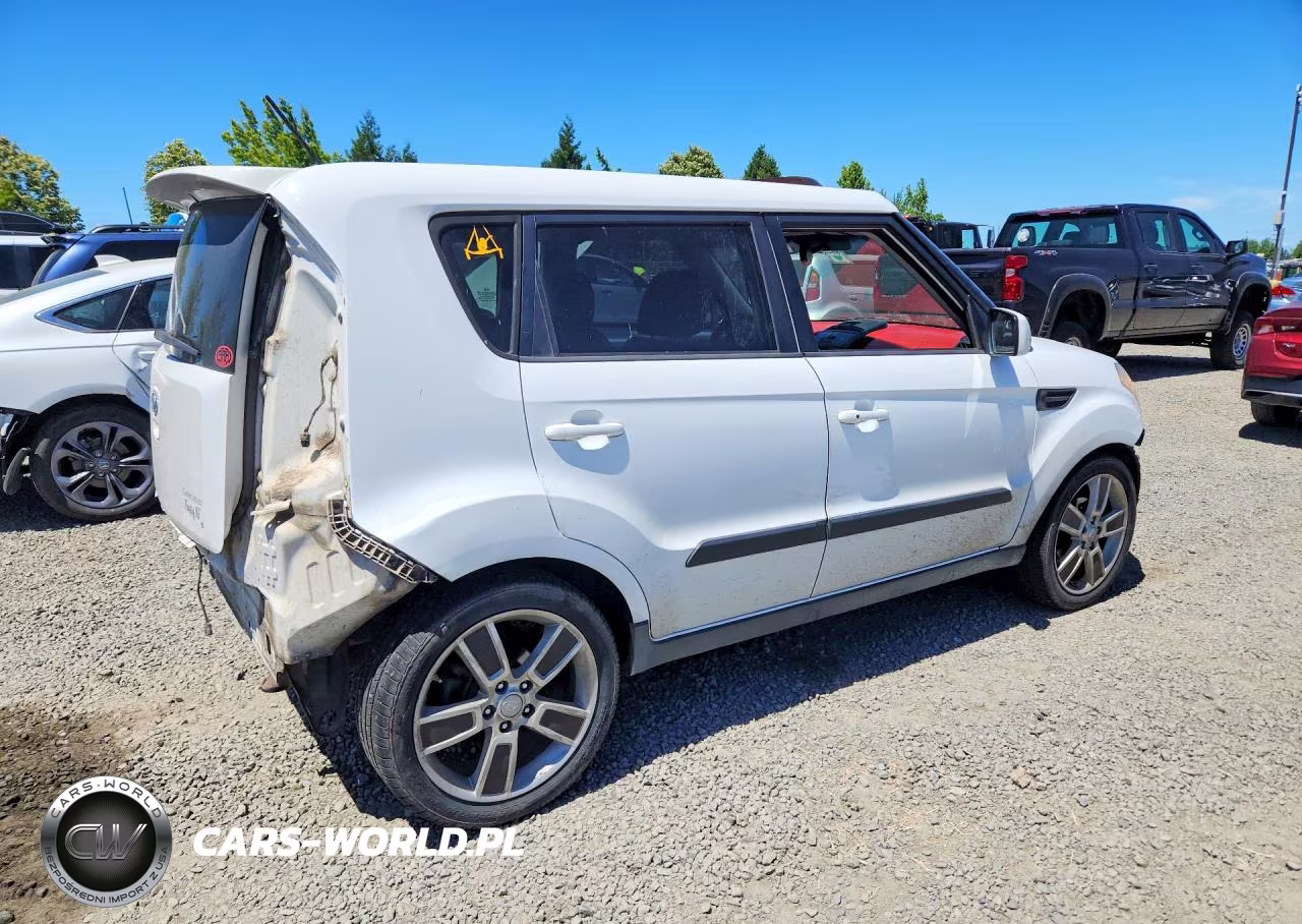 2011 Kia Soul Sport VIN:KNDJT2A23B7720846 - 3