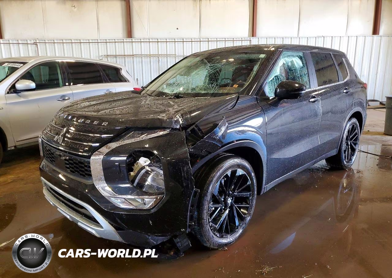 2022 Mitsubishi Outlander Se-Black Edition – zdjęcie 1 z 13