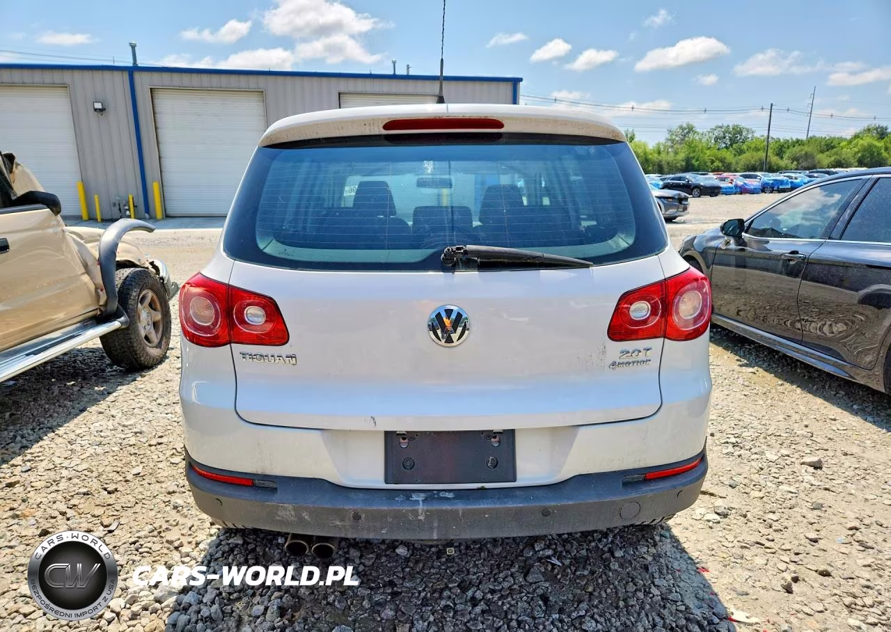 2011 Volkswagen Tiguan S VIN:WVGBV7AX9BW543227 - 6