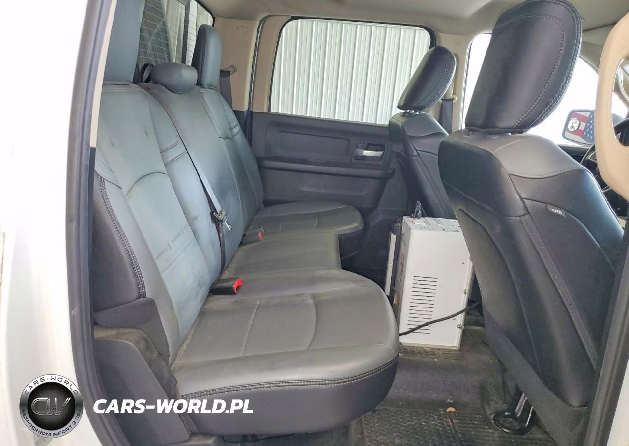 2019 Ram 2500 Tradesman VIN:3C6UR5HJ3KG604147 - 10