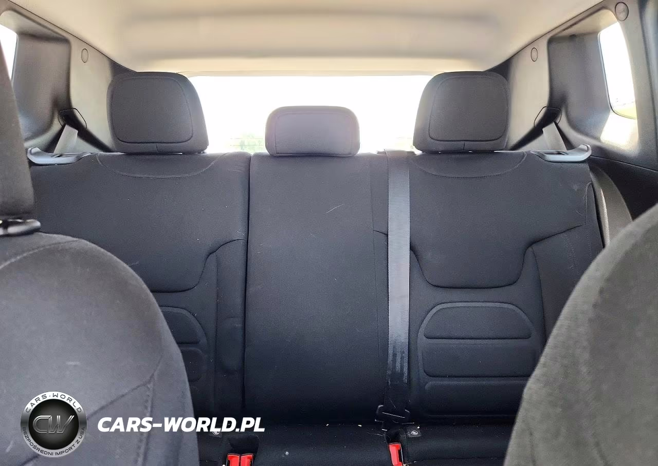 2020 Jeep Renegade Latitude VIN:ZACNJBBBXLPL27322 - 10