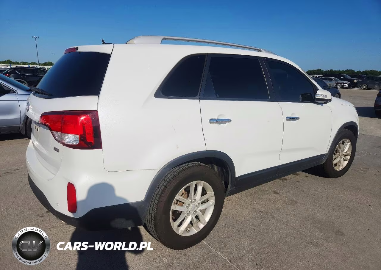2014 Kia Sorento Lx VIN:5XYKT3A66EG475738 - 3