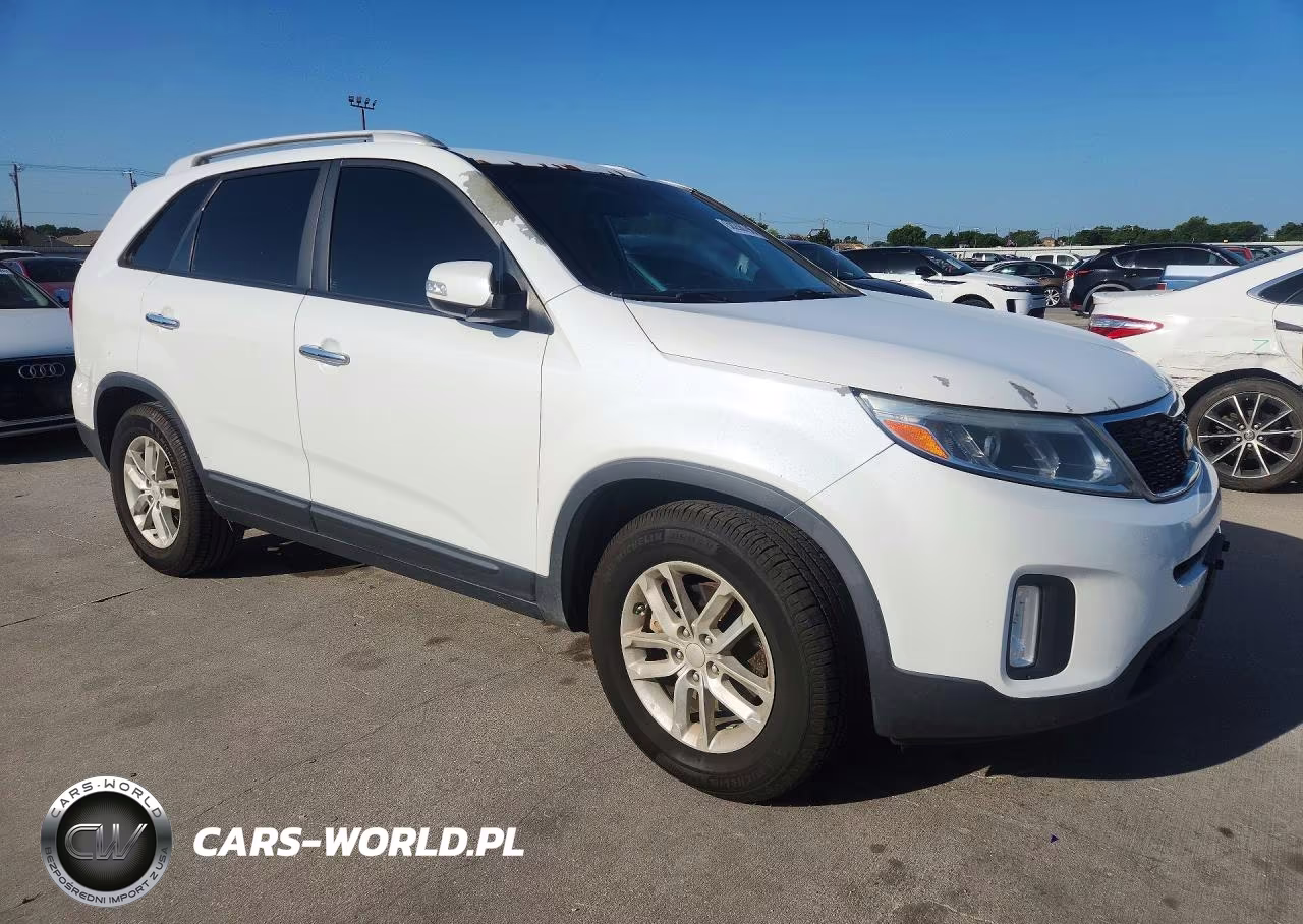 2014 Kia Sorento Lx VIN:5XYKT3A66EG475738 - 4