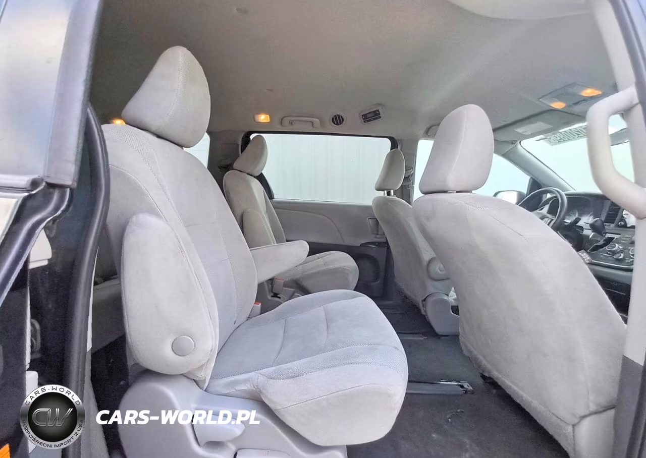2020 Toyota Sienna L VIN:5TDZZ3DC5LS086426 - 11