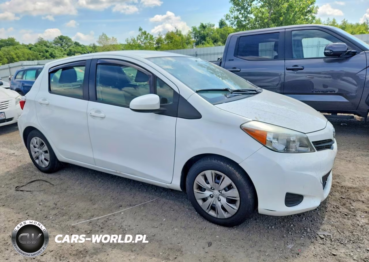 2012 Toyota Yaris 5-Door L VIN:JTDKTUD38CD541161 - 4