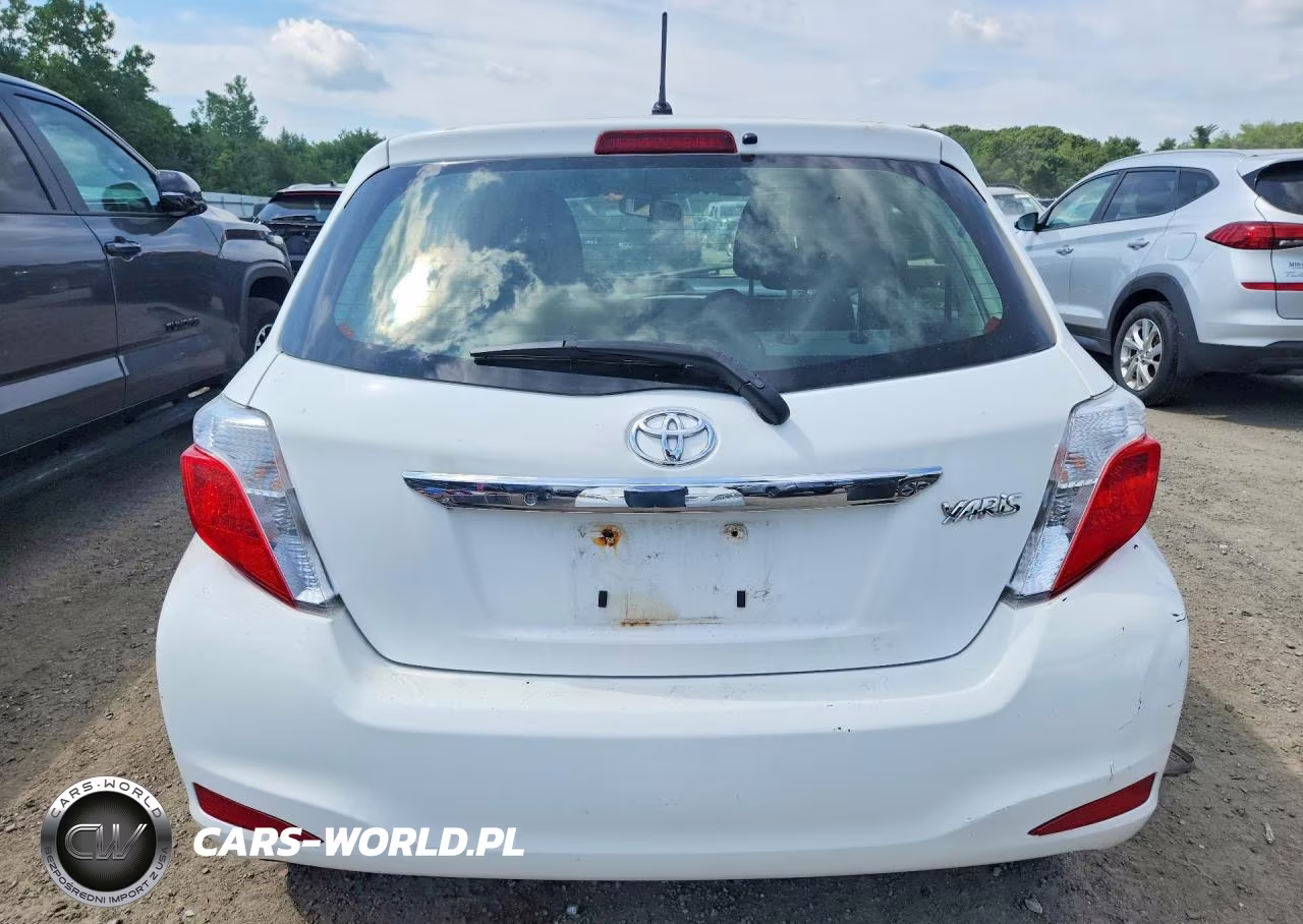 2012 Toyota Yaris 5-Door L VIN:JTDKTUD38CD541161 - 6